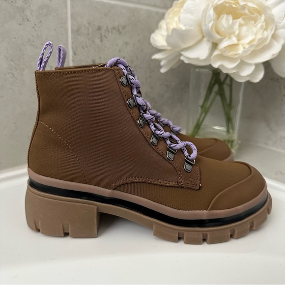 Steve Madden Girls JHuckle Lug Sole Hiker Boots Size 4 - Picture 1 of 14